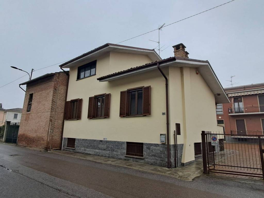 Villa a Voghera in Via Piemonte, 35 - Foto 3