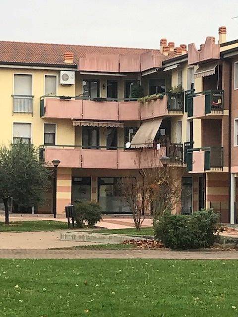Immobile a Colognola ai colli in piazza del donatore - Foto 3