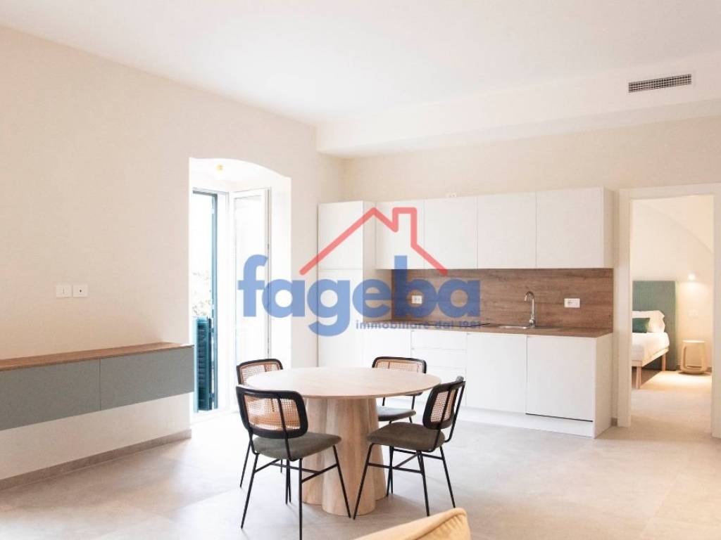 Appartamento a Trani in Piazza Giuseppe Mazzini, 7 - Foto 2