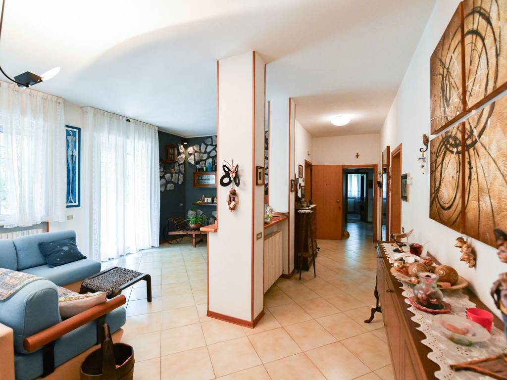 Villa a Crevalcore in Via Giacomo Puccini, 184 - Foto 4