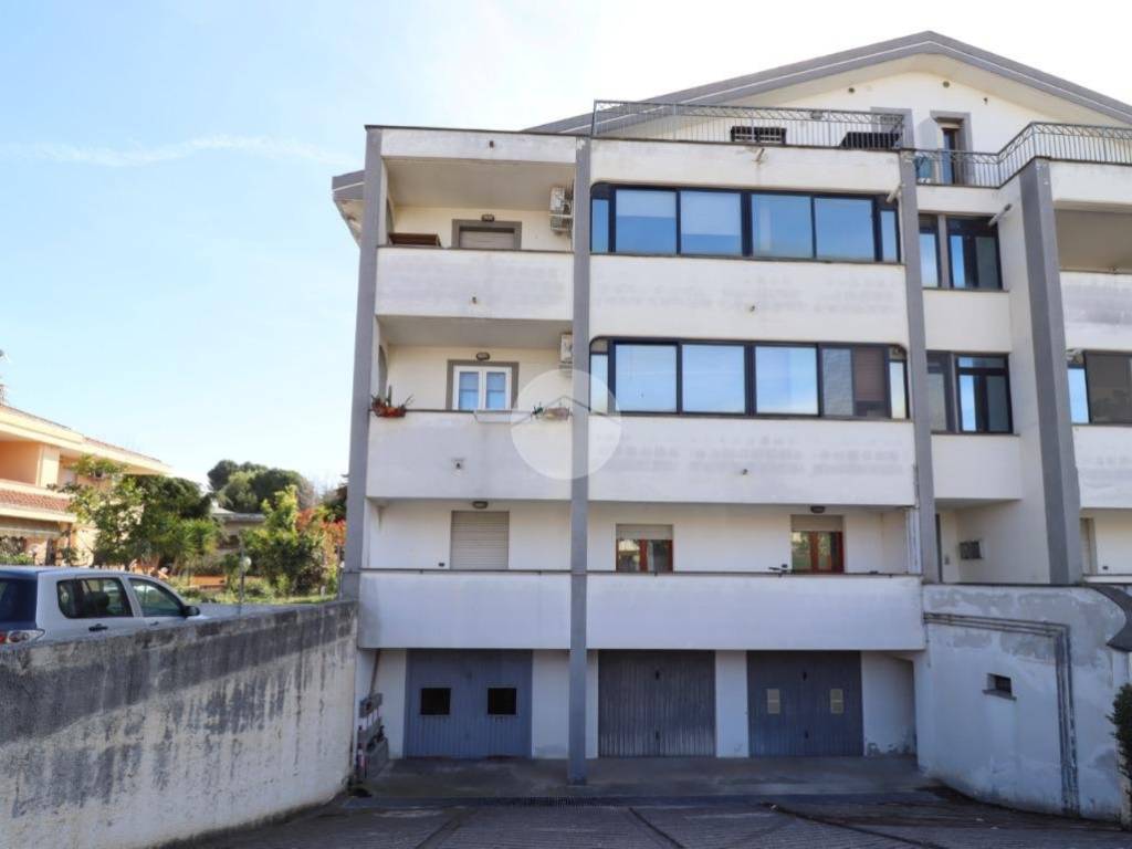 Box / garage a Francavilla al mare in Via Nazionale Adriatica Nord, 28 - Foto 2