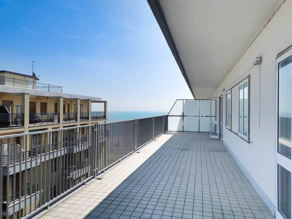 Appartamento a Jesolo in Via Padova, 53 - Foto 2