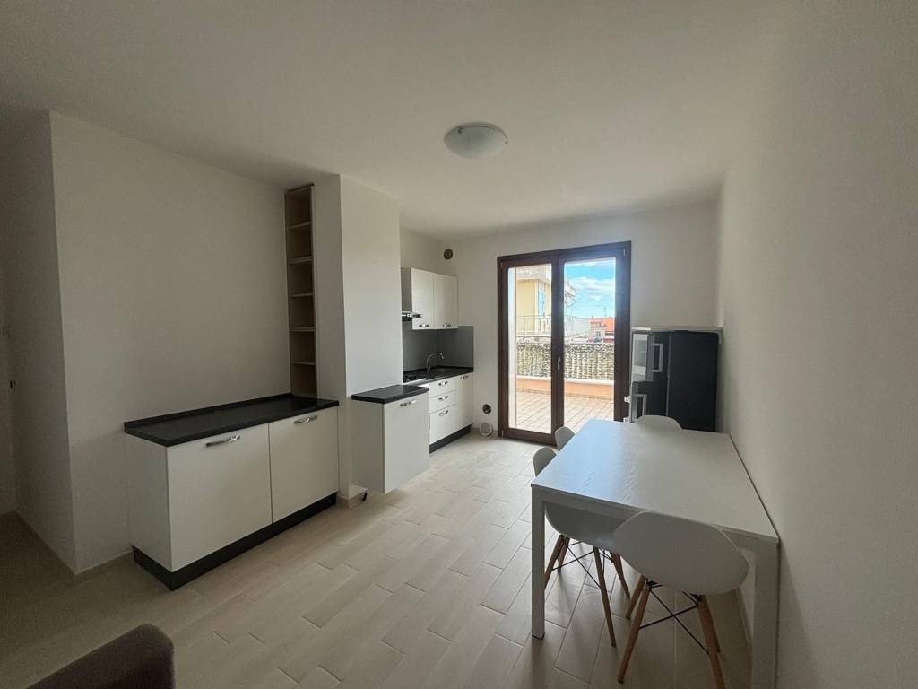 Attico / mansarda a Martinsicuro in Via Cristoforo Colombo, 85 - Foto 2