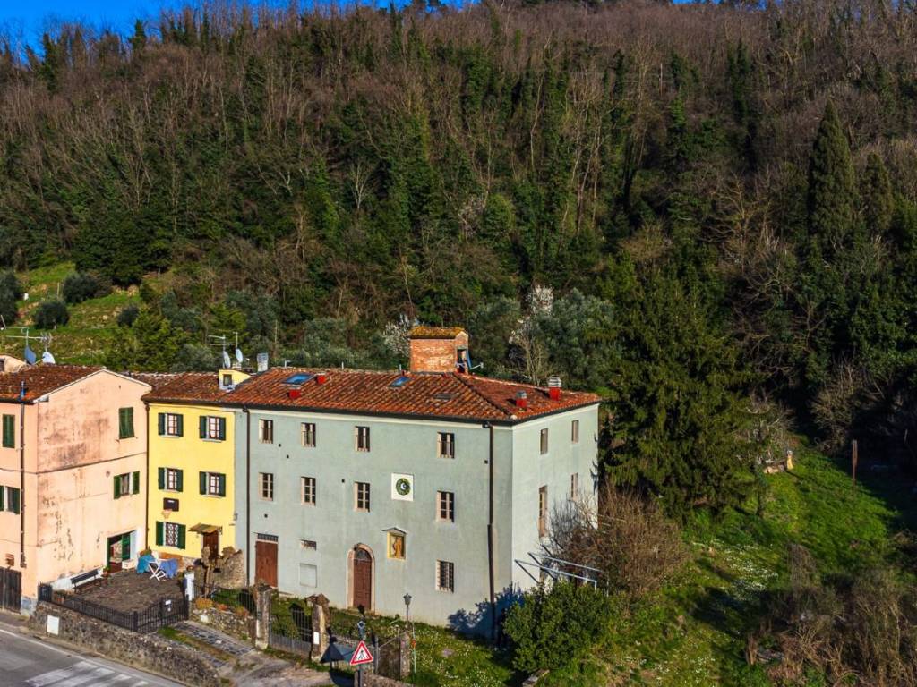 Villa a Pistoia in Via S. Felice e Piteccio, 173 - Foto 2