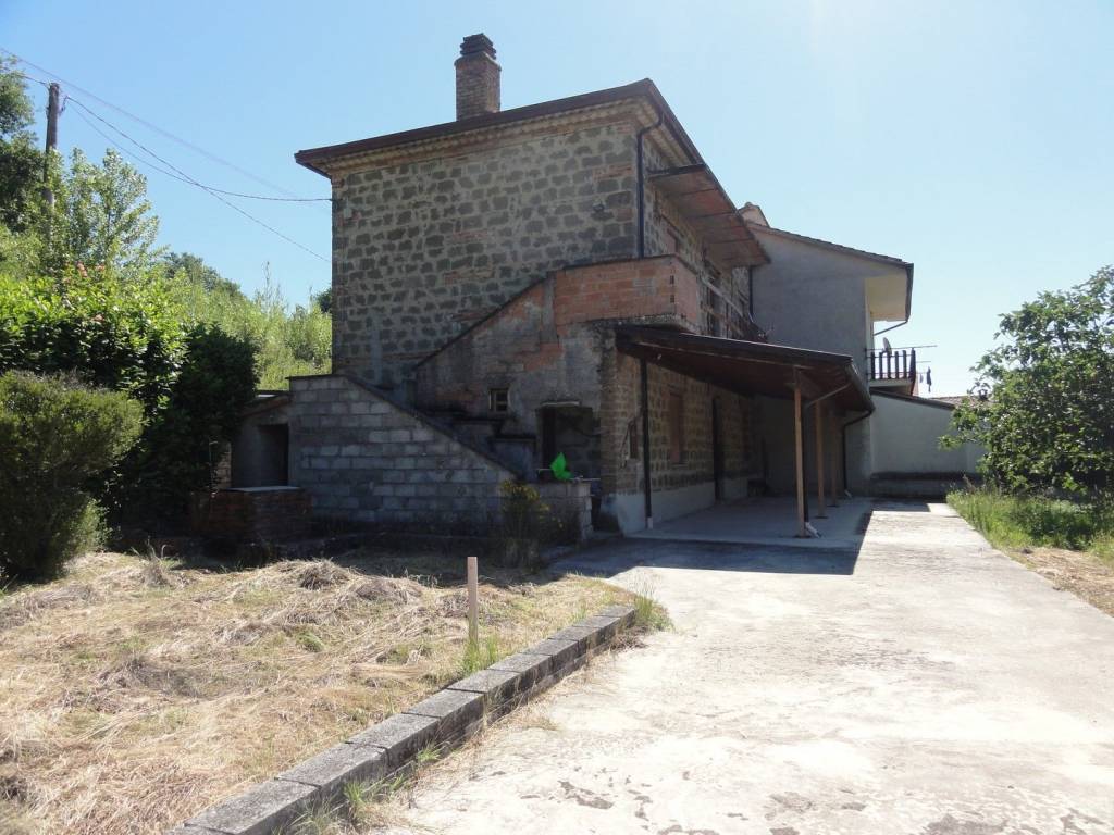 Villa a Ceccano in Via Maiura - Foto 2