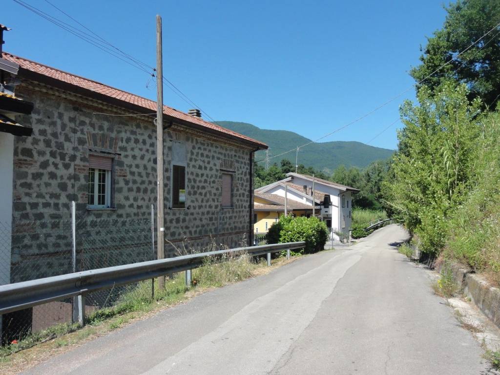 Villa a Ceccano in Via Maiura - Foto 3