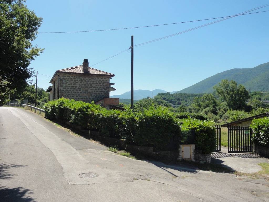 Villa a Ceccano in Via Maiura - Foto 5