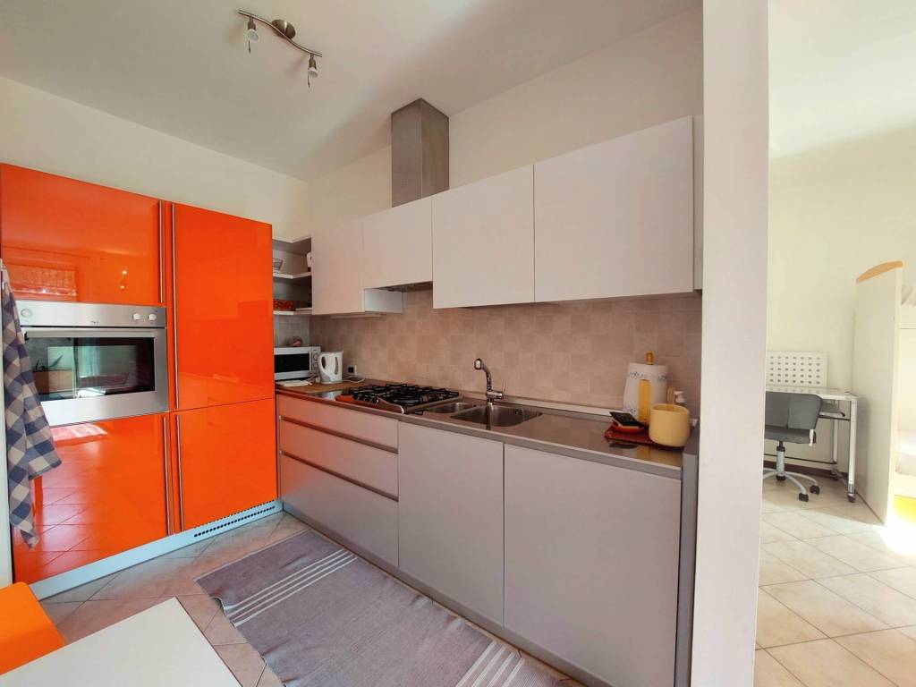 Appartamento a Spotorno in Via Serra - Foto 4
