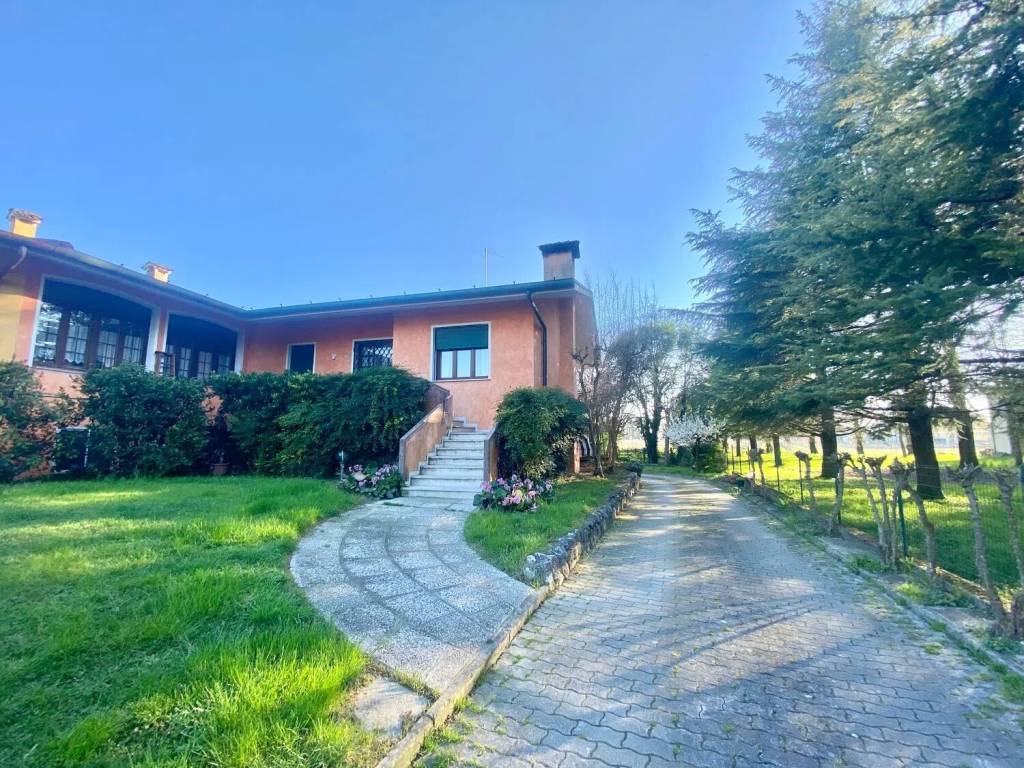 Villa a Ponte di piave in Via Roma S.N.C. - Foto 3