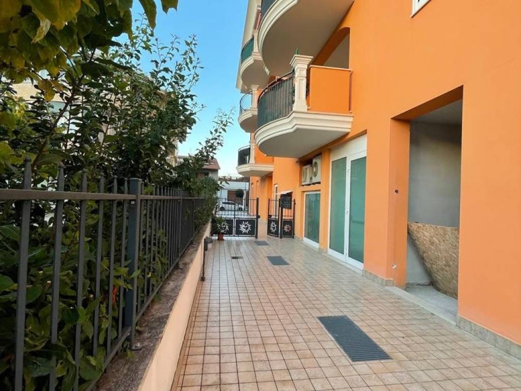 Appartamento a Martinsicuro in Via Cristoforo Colombo, 85 - Foto 3