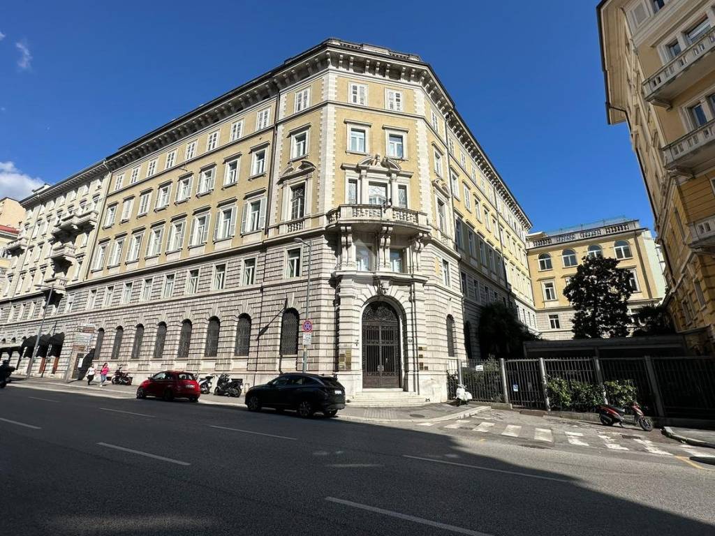 Appartamento a Trieste in Via del Coroneo, 21 - Foto 4