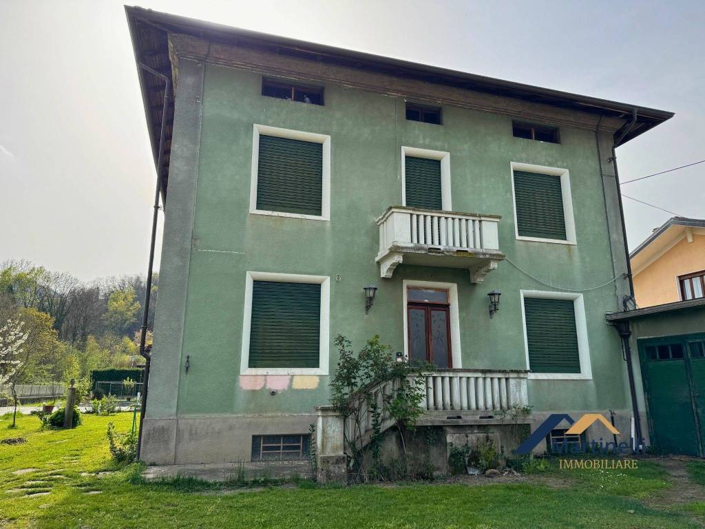 Villa a Serravalle sesia in Viale Sant'Euseo, 13 - Foto 3
