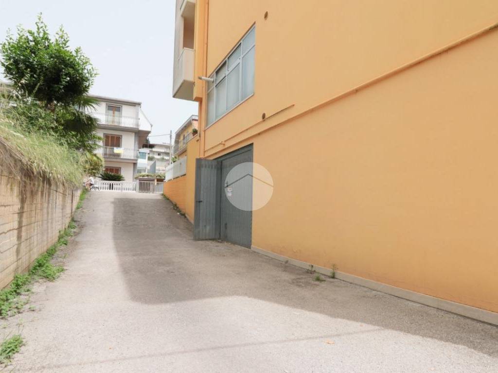 Box / garage a San benedetto del tronto in Via Montagna dei Fiori, 83 - Foto 5