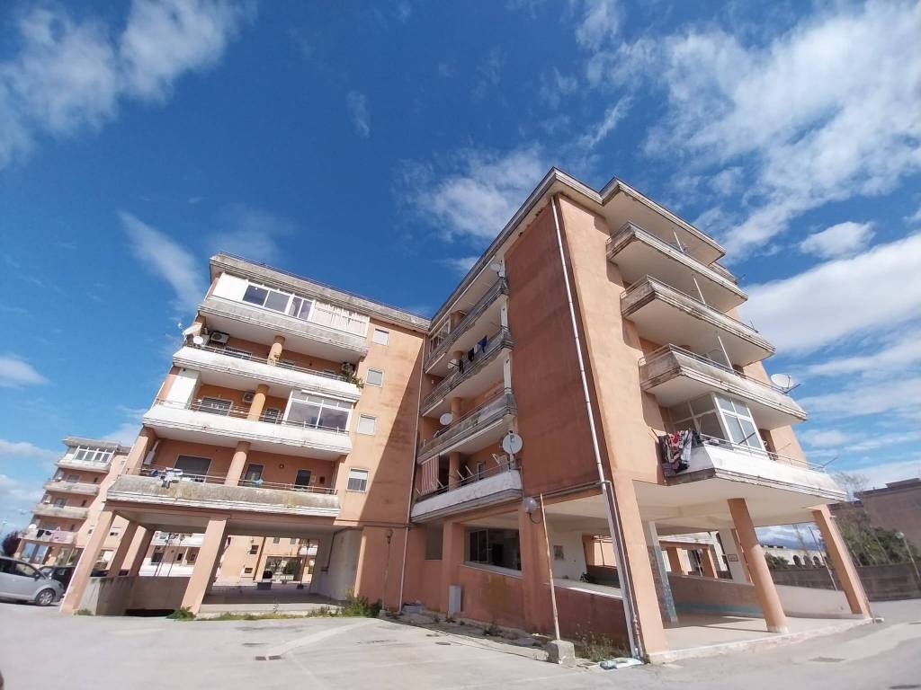 Appartamento a Eboli in Via della Piana - Foto 3