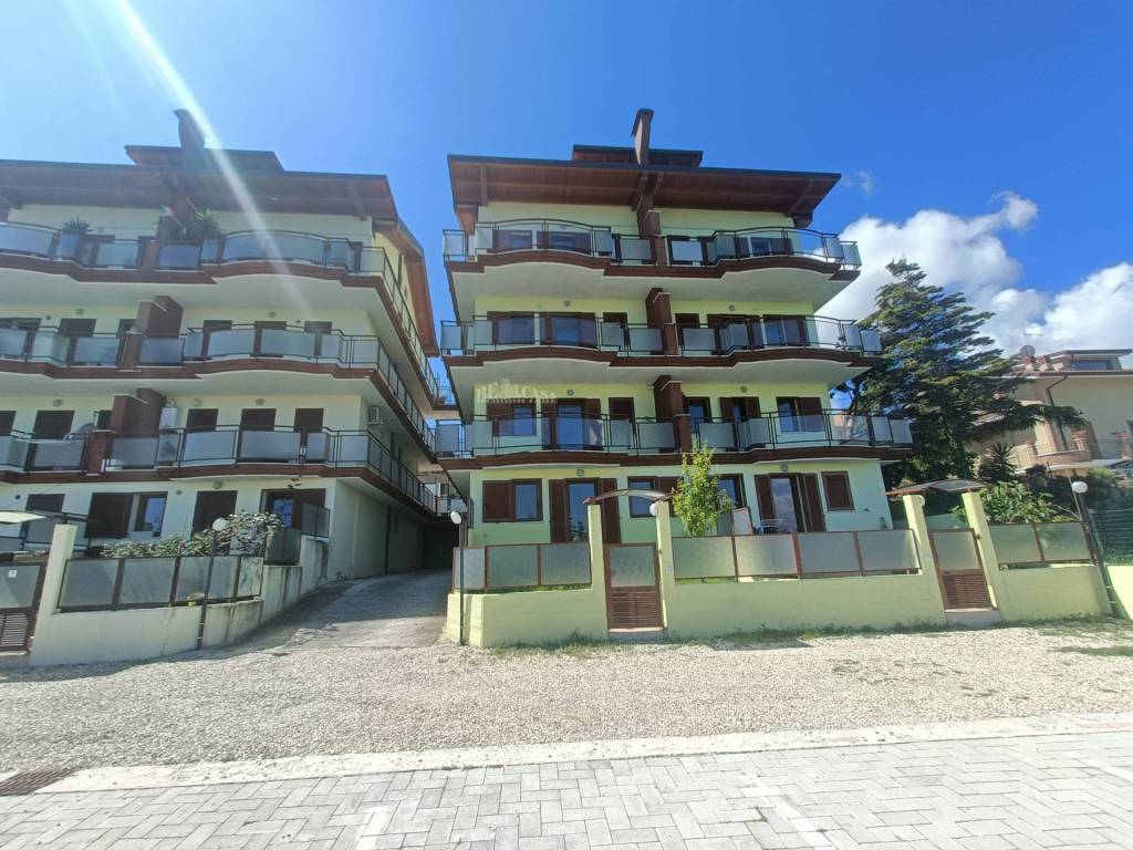 Appartamento a Colonnella in Via Fonte Ottone, 6 - Foto 2