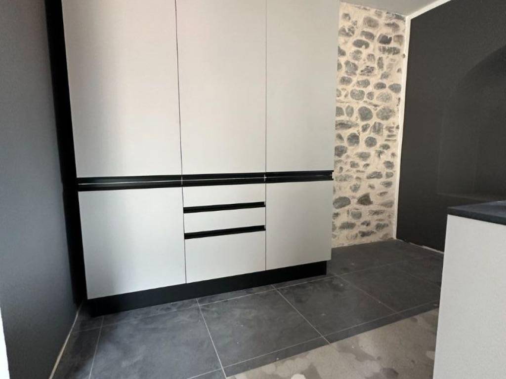 Appartamento a Cannobio in Via Paolo Zaccheo, 16 - Foto 5