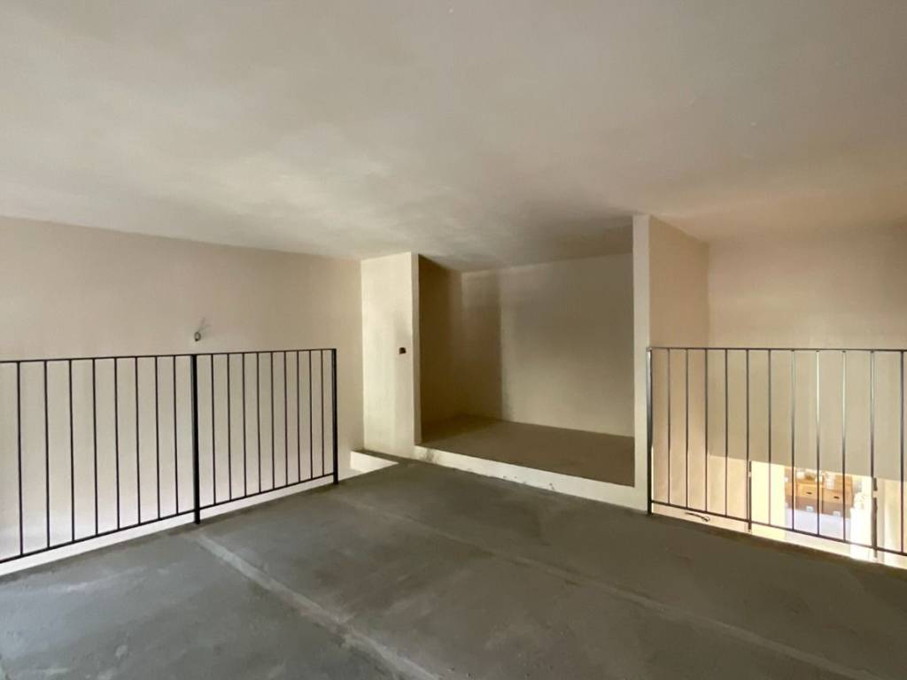 Appartamento a Cannobio in Via Paolo Zaccheo, 16 - Foto 2