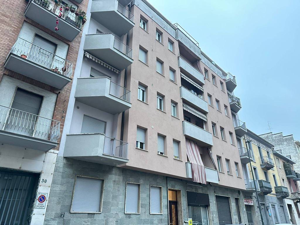 Appartamento a Torino in Via Pier Fortunato Calvi, 26 - Foto 3