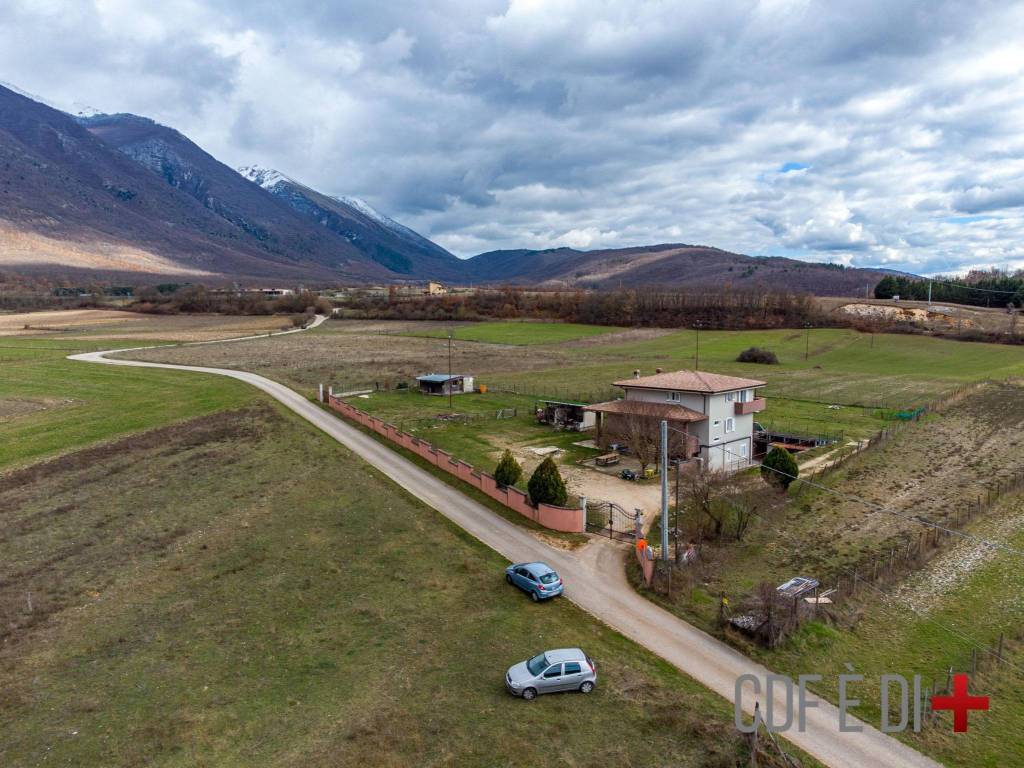 Villa a Borgorose in Viale della Duchessa - Foto 2