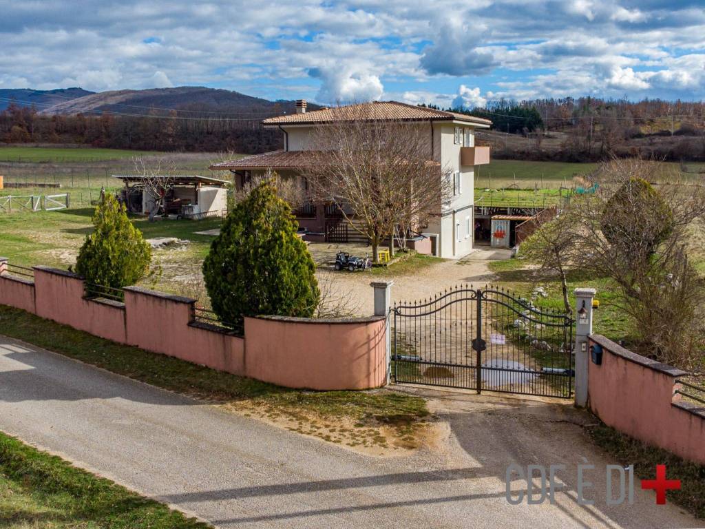 Villa a Borgorose in Viale della Duchessa - Foto 3