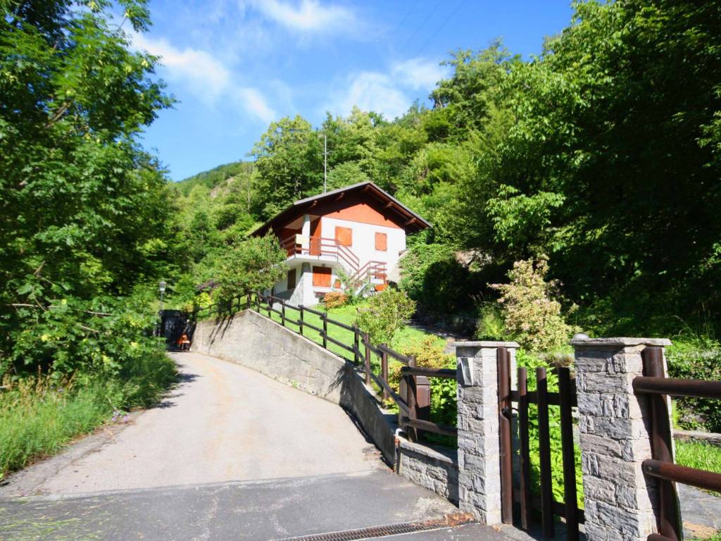 Villa a Balmuccia in Via Guaifola - Foto 2
