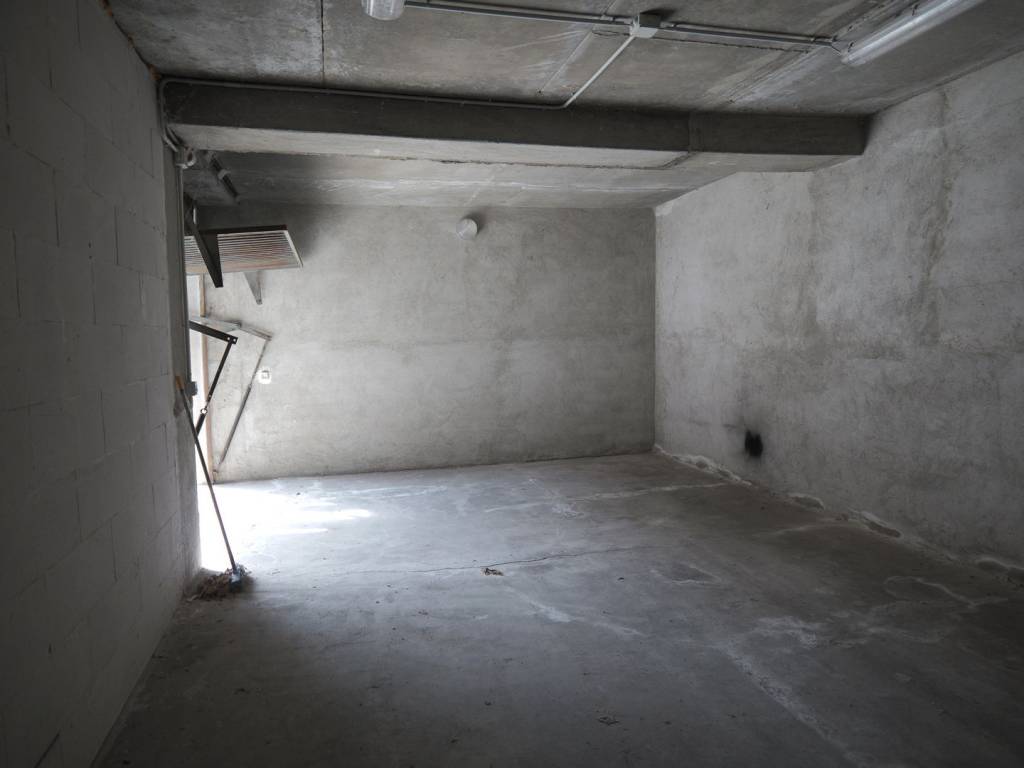 Box / garage a Biella in Piazza Adua - Foto 5