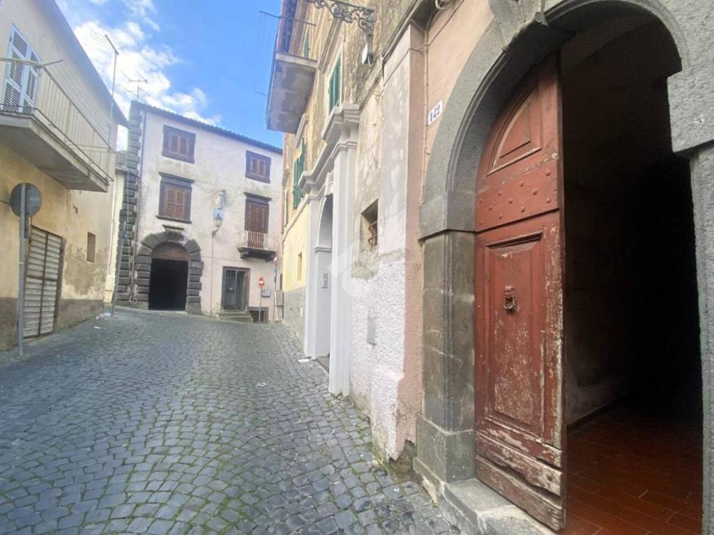 Appartamento a Valentano in Corso Giacomo Matteotti, 142 - Foto 4