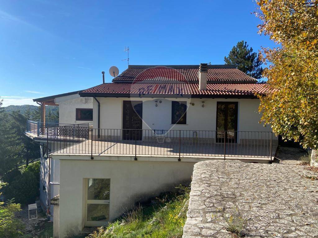 Villa a Scontrone in Via panoramica, 6 - Foto 2