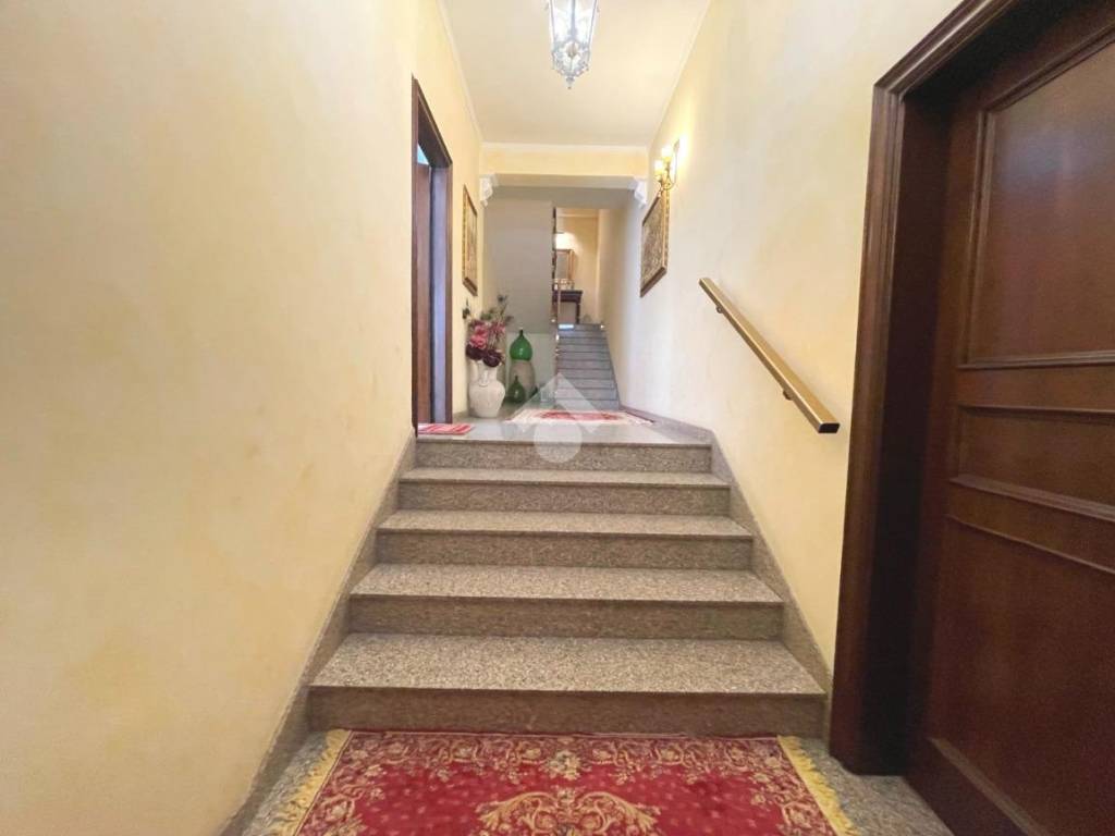 Casa indipendente a Canosa di puglia in Via R. Bonghi, 1 - Foto 3
