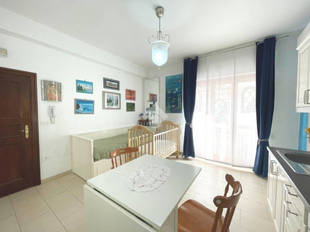 Casa indipendente a Canosa di puglia in Via R. Bonghi, 1 - Foto 5