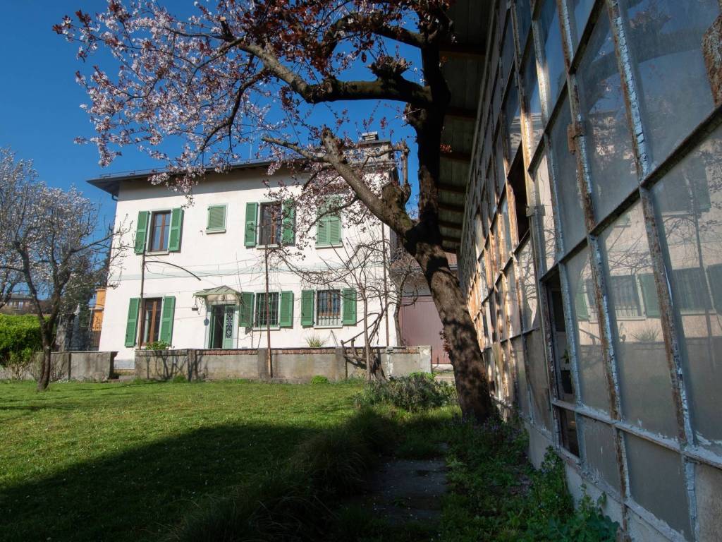 Villa a Gazzada schianno in Via Roma - Foto 4