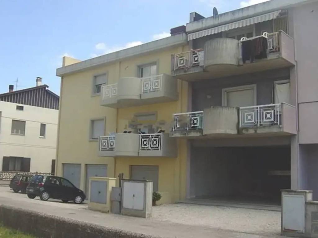 Appartamento a Cannara in Via Martiri di Modena - Foto 2
