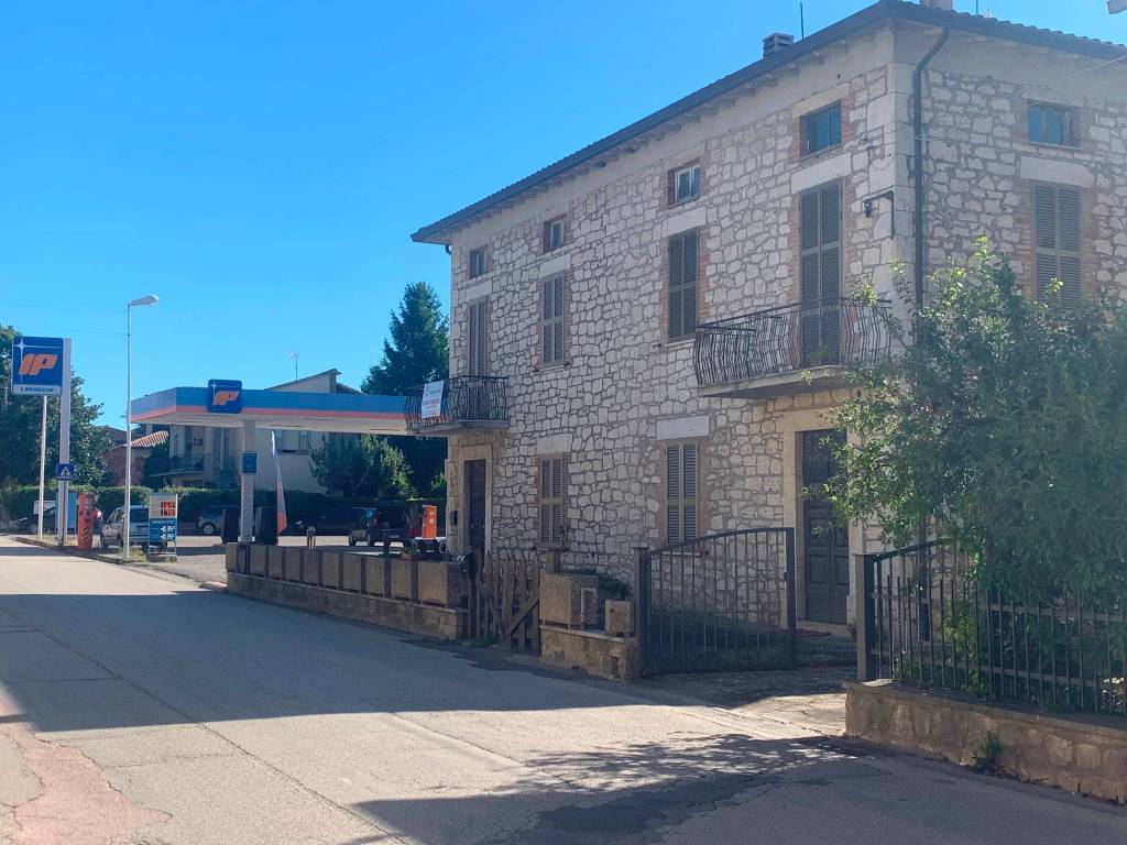Villa a Gualdo cattaneo in Via Roma, 73 - Foto 5