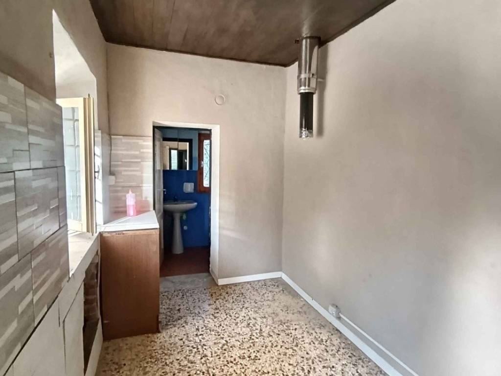 Casa indipendente a Pistoia in VIA DI ARCIGLIANO - Foto 2