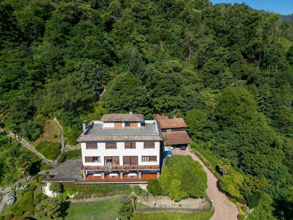Villa a Stresa in Via Sempione Nord, 91 - Foto 3