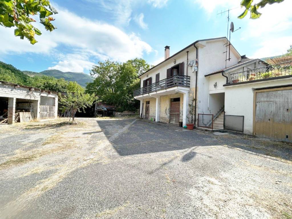 Villa a Cantalice in Via Santa Croce - Foto 2