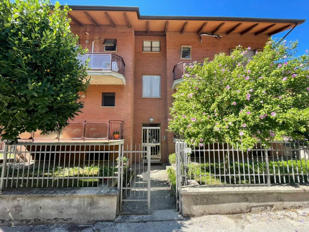 Appartamento a Gubbio in Via Antonio Meucci, 3 - Foto 2