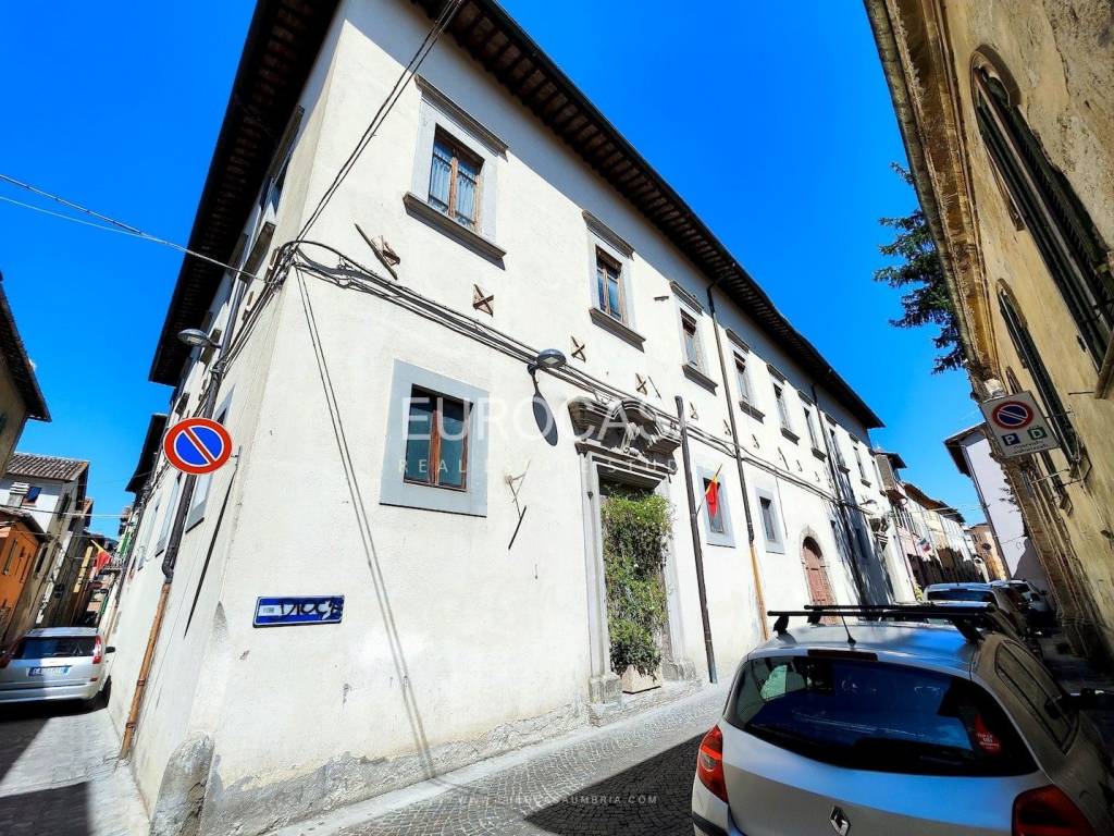 Palazzo / stabile a Città di castello in Via Cesare Battisti, 11 - Foto 4
