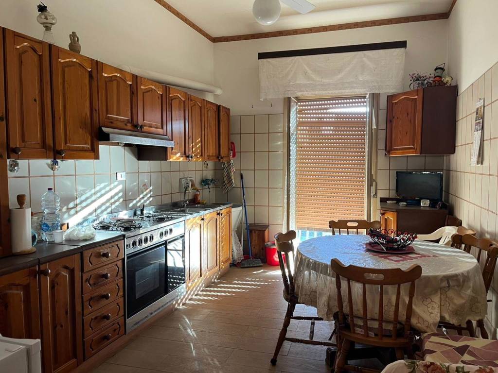 Appartamento a Pachino in Via Anita n. 91 - Foto 2
