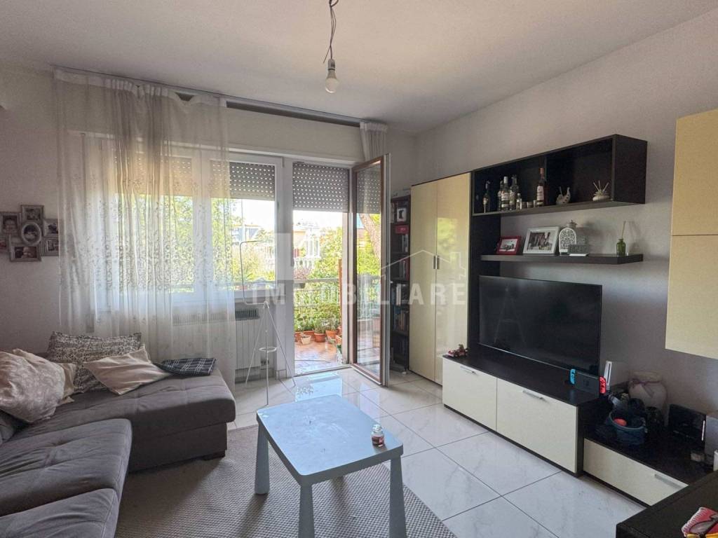 Appartamento a Riccione in Viale Cirene - Foto 3