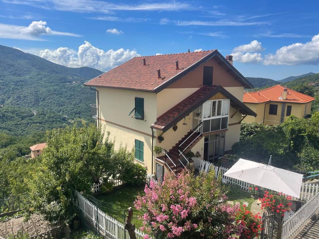 Appartamento a Serra riccò in Via Giuseppe Mereto - Foto 2