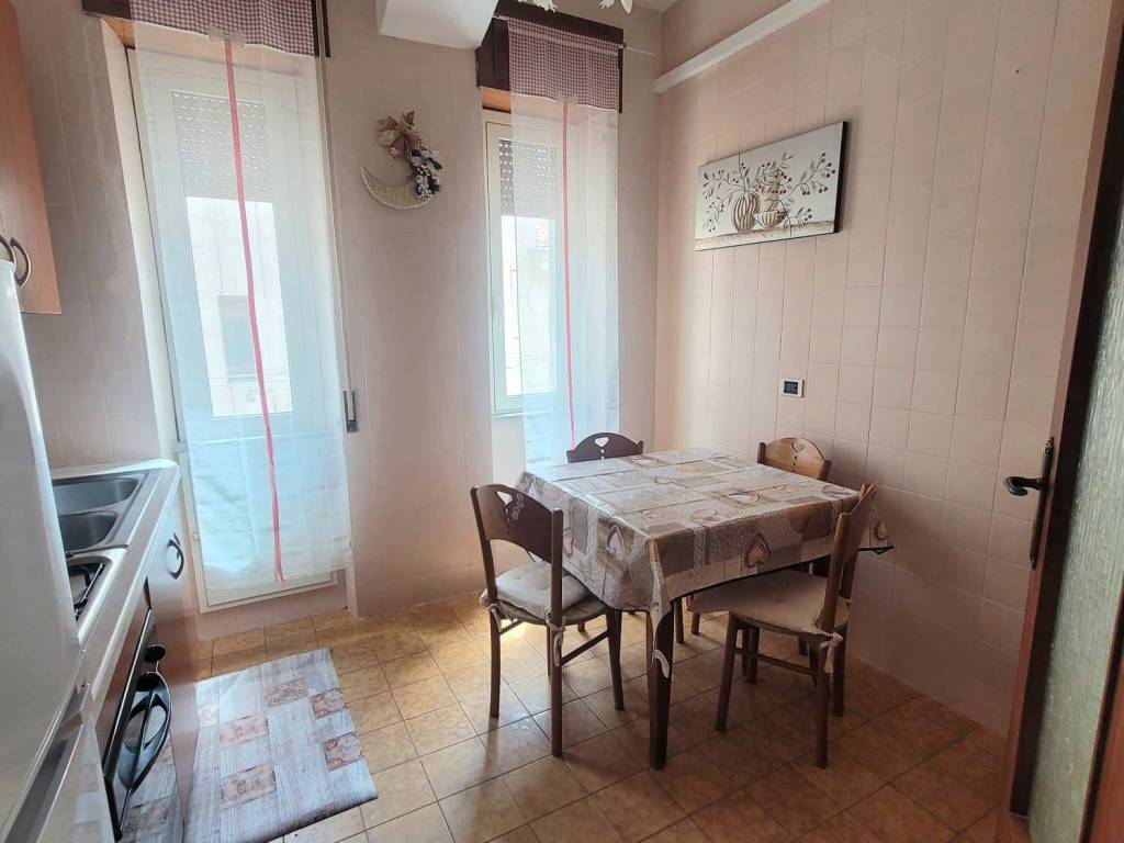 Appartamento a Catanzaro in Via Giuseppe Schipani - Foto 4