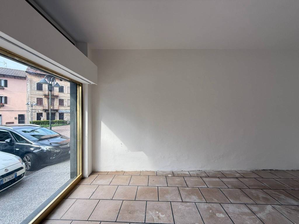 Immobile a Invorio in Piazza Martiri - Foto 5