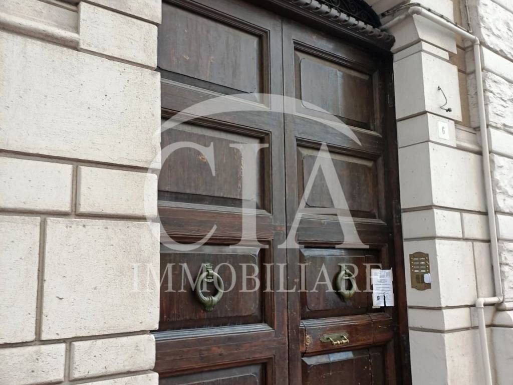 Appartamento a Taranto in Corso Umberto I, 6 - Foto 3