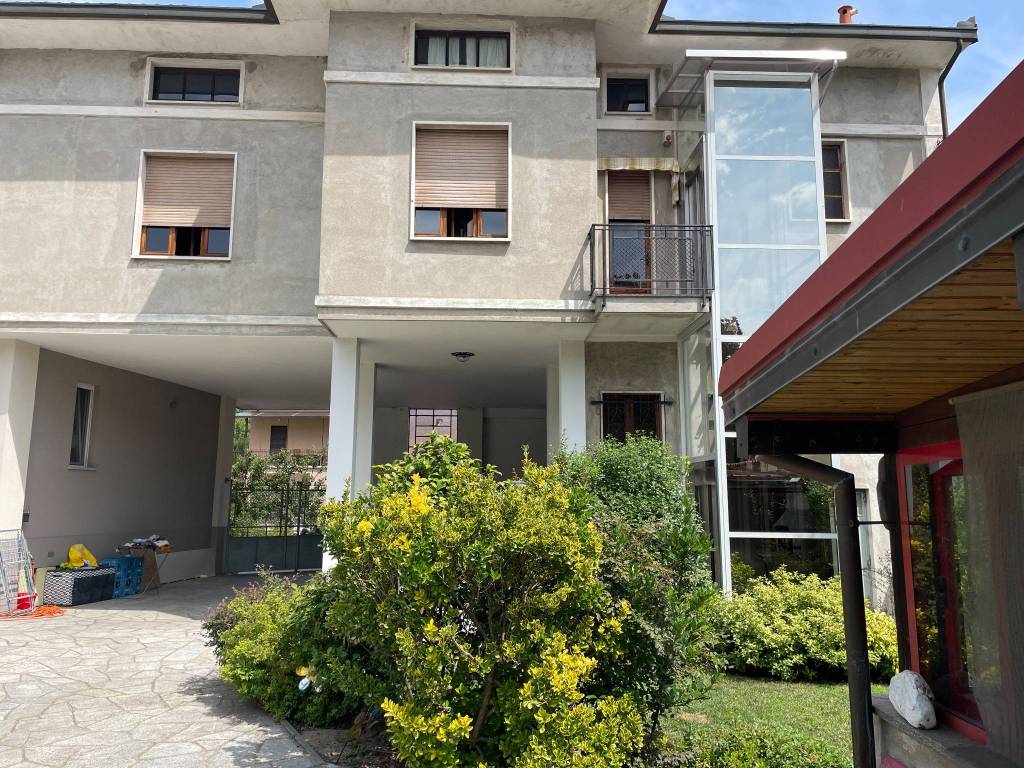 Casa indipendente a Gattinara in Vicolo Gaspare Spontini, 2 - Foto 3