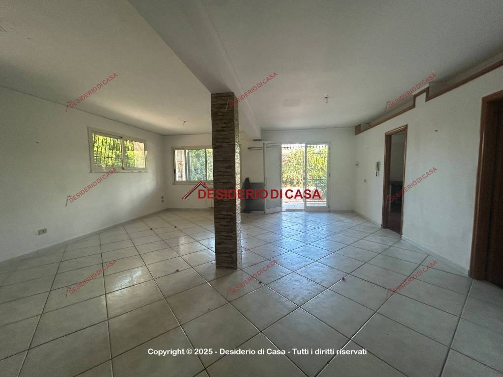 Villa a Carini in Via Strada Statale 113 Est, 41 - Foto 2