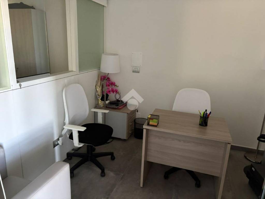 Box / garage a Brindisi in Via Islanda, 107 - Foto 5