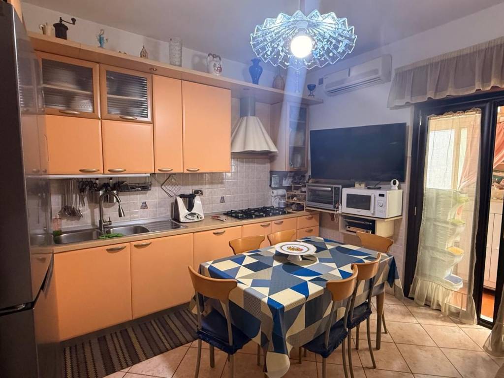 Appartamento a Cosenza in Via Padre Giglio, 9 - Foto 2