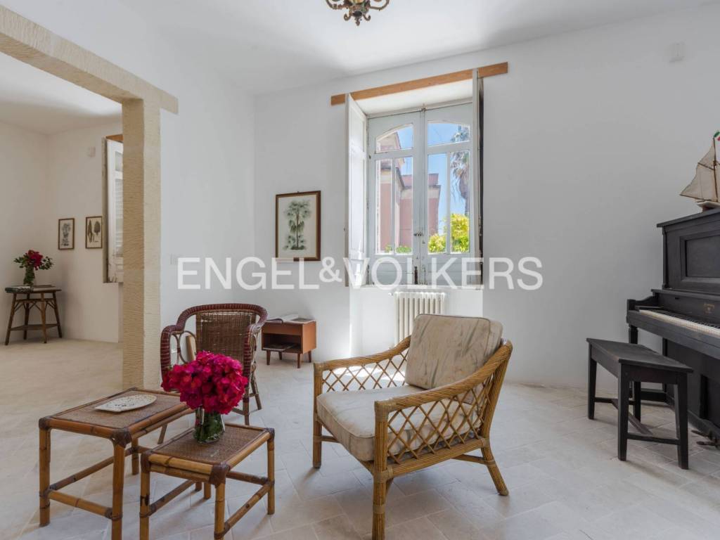 Casa indipendente a Siracusa in Via Eveneto, 9 - Foto 4