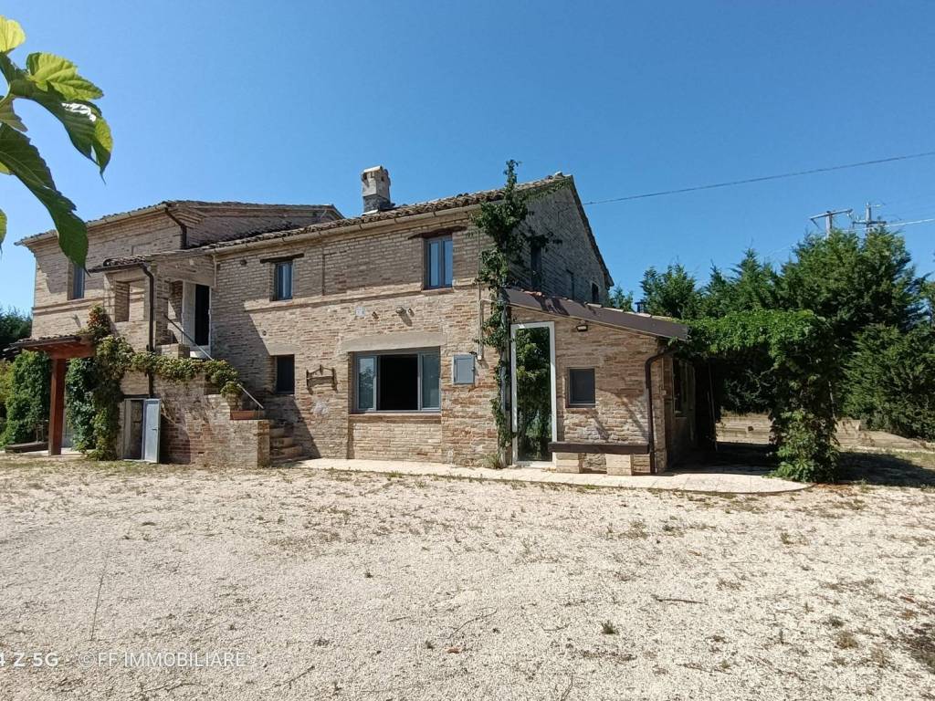 Rustico / casale a Recanati in Contrada Montefiore - Foto 2